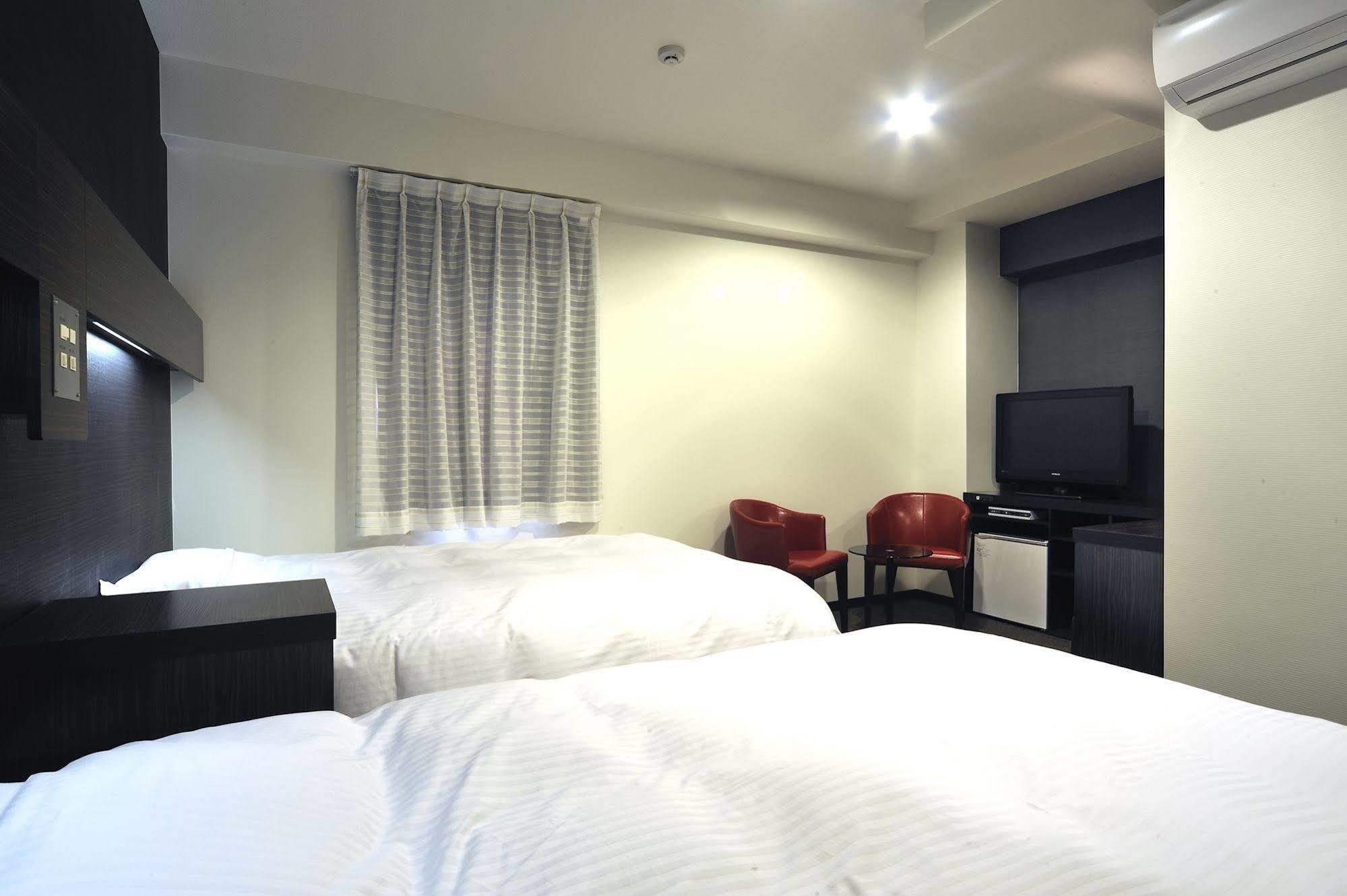 Green Rich Ekimae 3* Iwakuni
